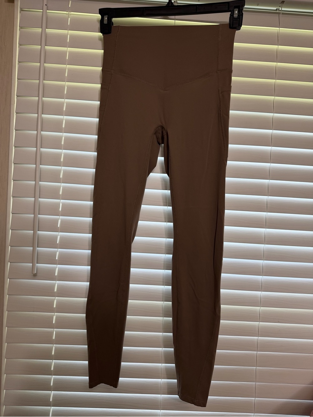 Halara women’s brown small full length leggings